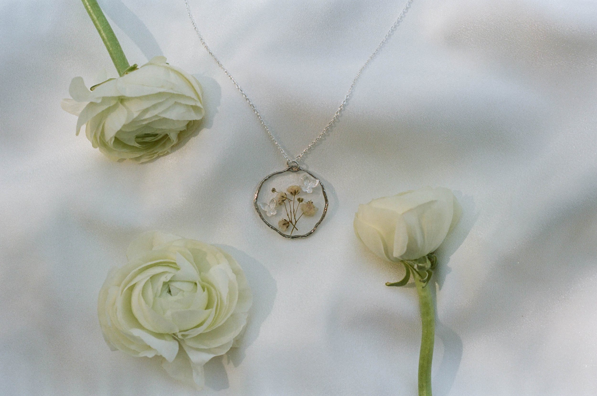 BUTTERFLY EFFECT NECKLACE