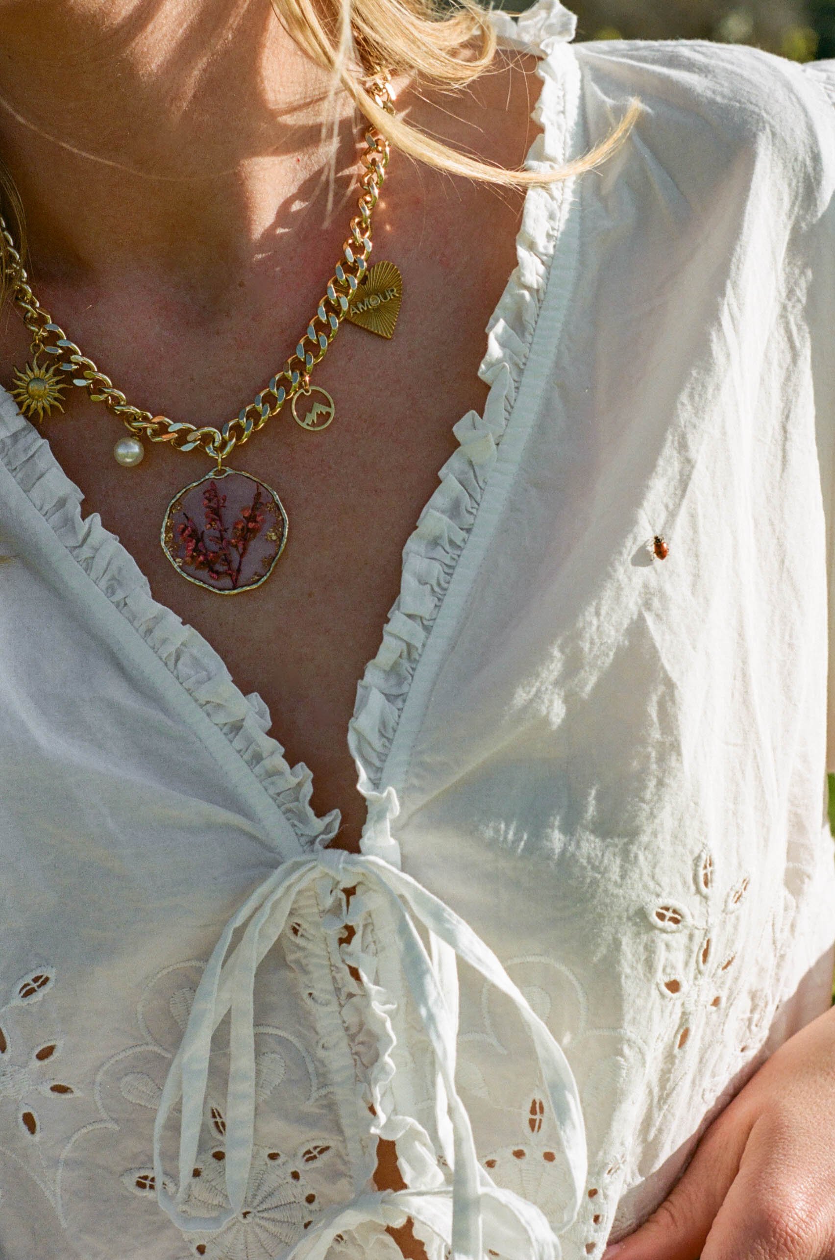 THE ESSENCE CHARM NECKLACE