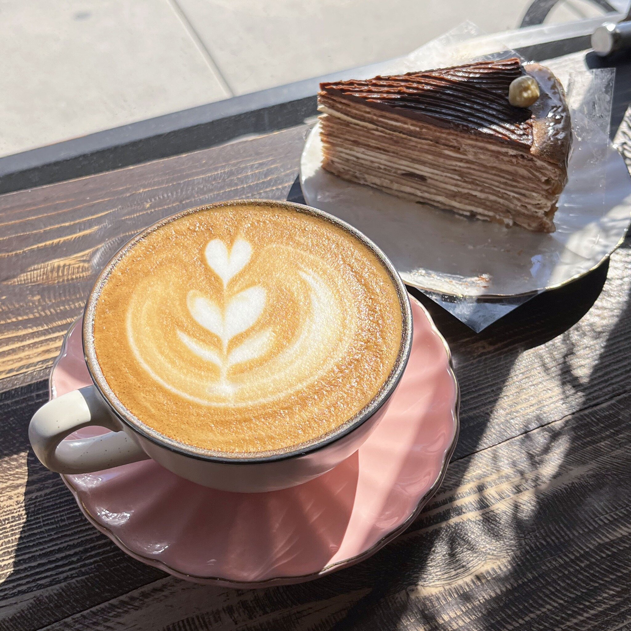 🥶It&rsquo;s been a chilly weekend in Vegas! Why don&rsquo;t we wind down with a cup of hot latte and your favorite slice of cake?😌☕️🍰✨ Let&rsquo;s get ready for that warmer spring weather at G&auml;bi!

🚗 Available on Uber Eats, Grubhub, &amp; Do