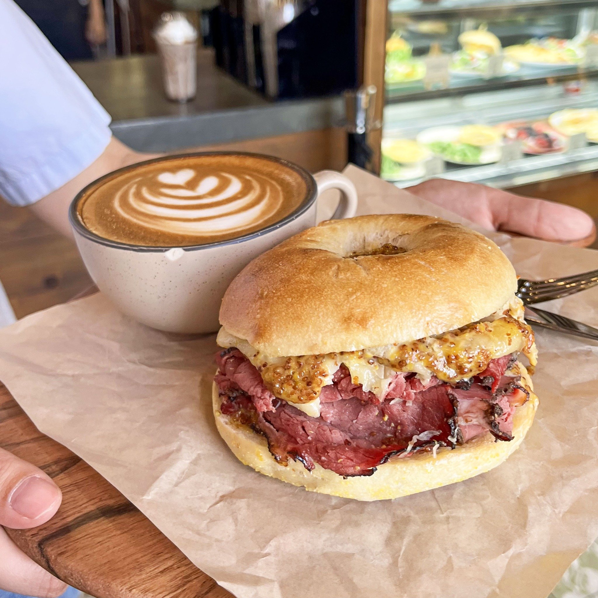 🥯🥪👀Have you heard the news? If you haven't, you are missing out! Our new Reuben Bagel Sandwich is the perfect combination of savory pastrami and spicy horseradish that will tantalize your taste buds with every bite!😌❤️✨

👀✨Looking for a differen