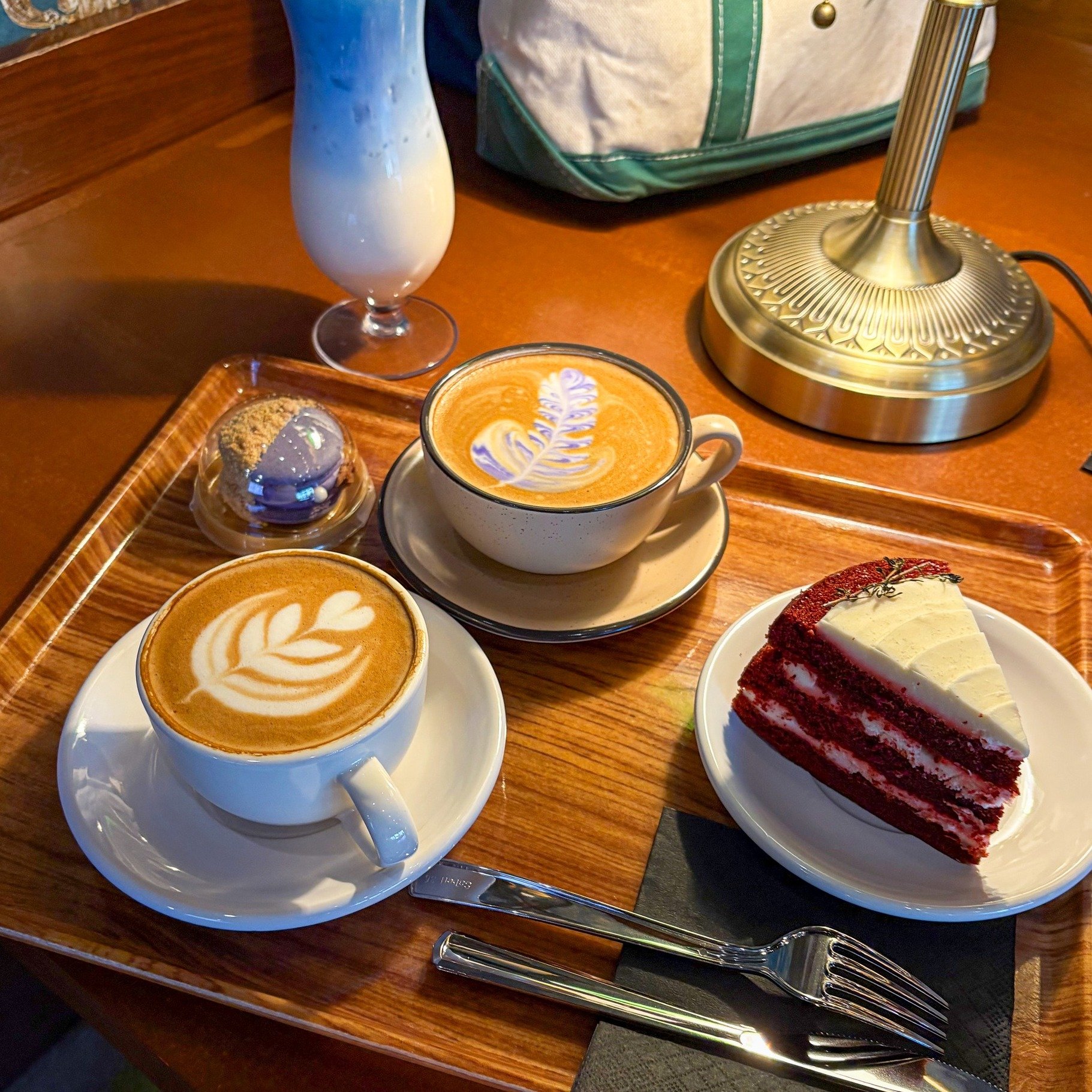 ❄️☕ December&rsquo;s chill has arrived, but we&rsquo;ve got the perfect warmth for you! Our hot lattes are here to keep you cozy and caffeinated all season long. Come in, sip, and escape the cold at Gabi Cafe! 💛

#HotLatte #CozyCaf&eacute; #GabiCaf&
