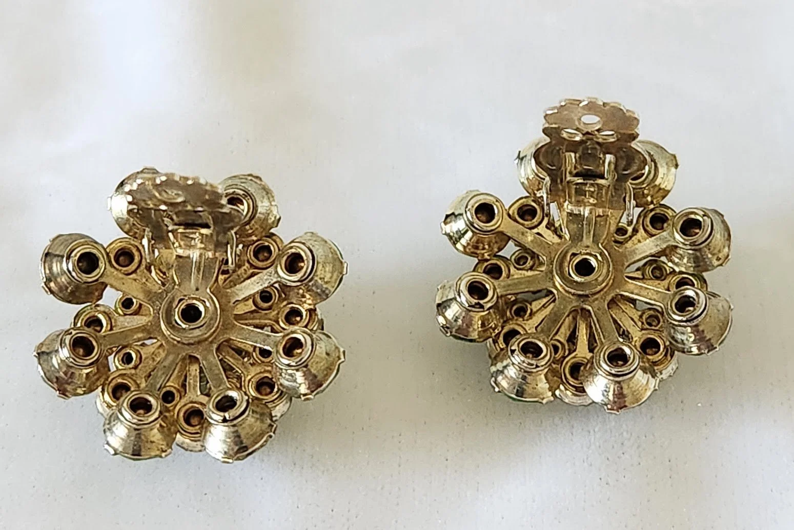 Peridot Rhinestone Earrings 10.jpg