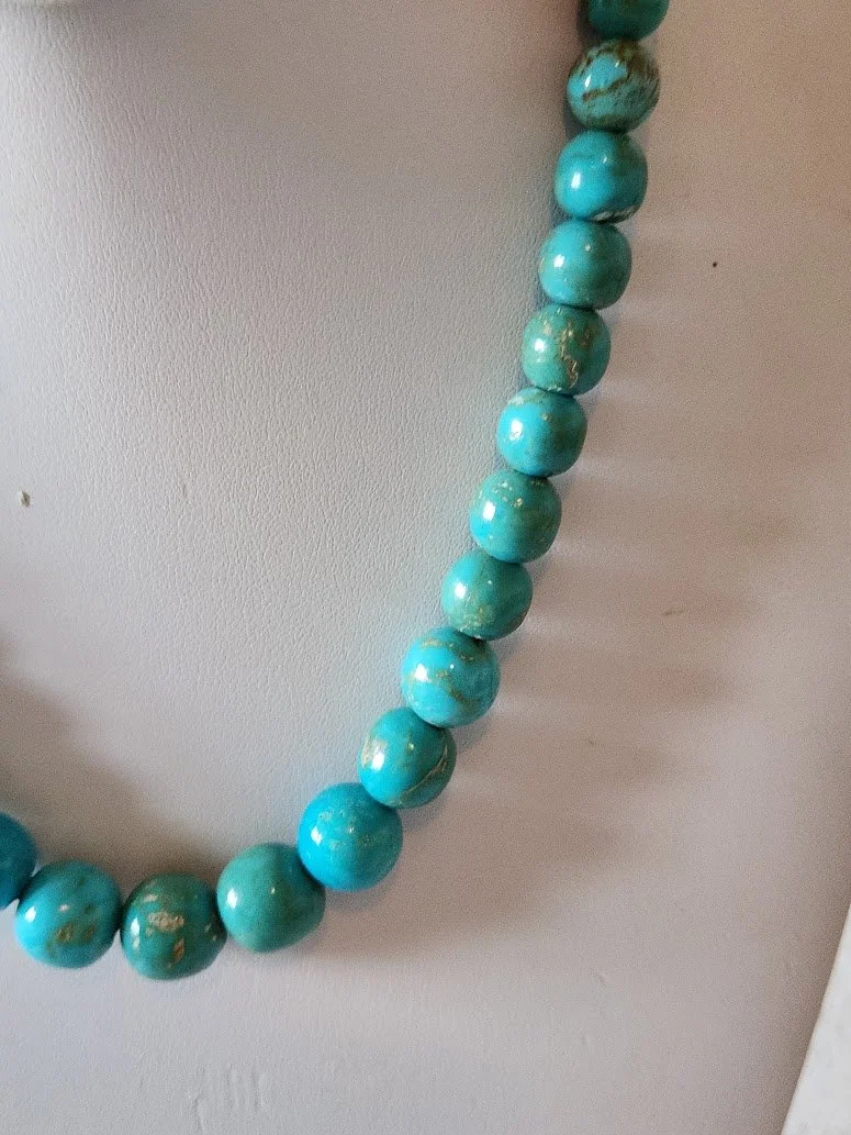 Turquoise Beads 11.jpg