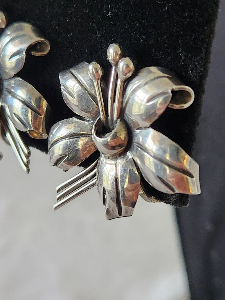 Mexican Silver Flower Earrings 19.jpg