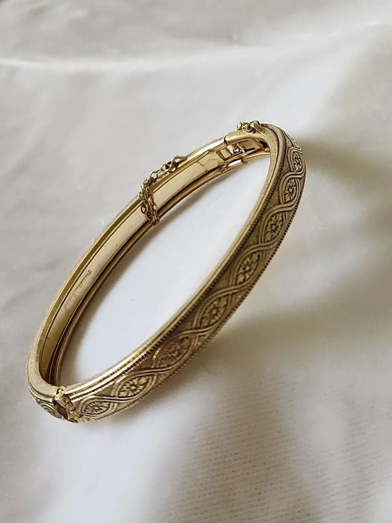 Whiting Davis Hinged Bangle 8.jpg