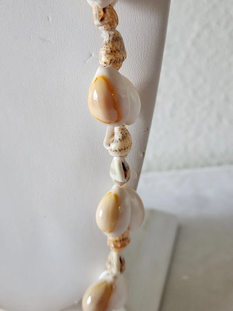 Double Cowrie Lei Necklace 6.jpg