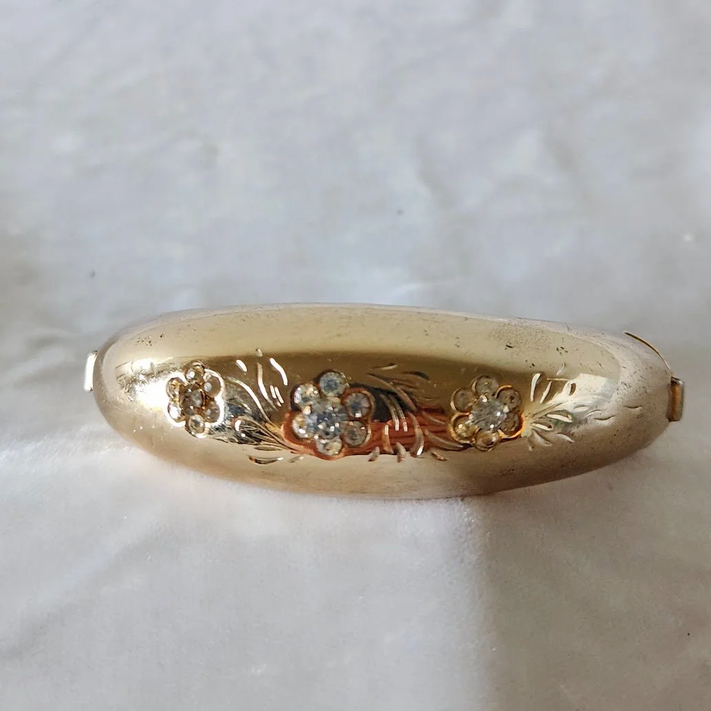 Coro Hinged Cuff w Rhinestones 8.jpg