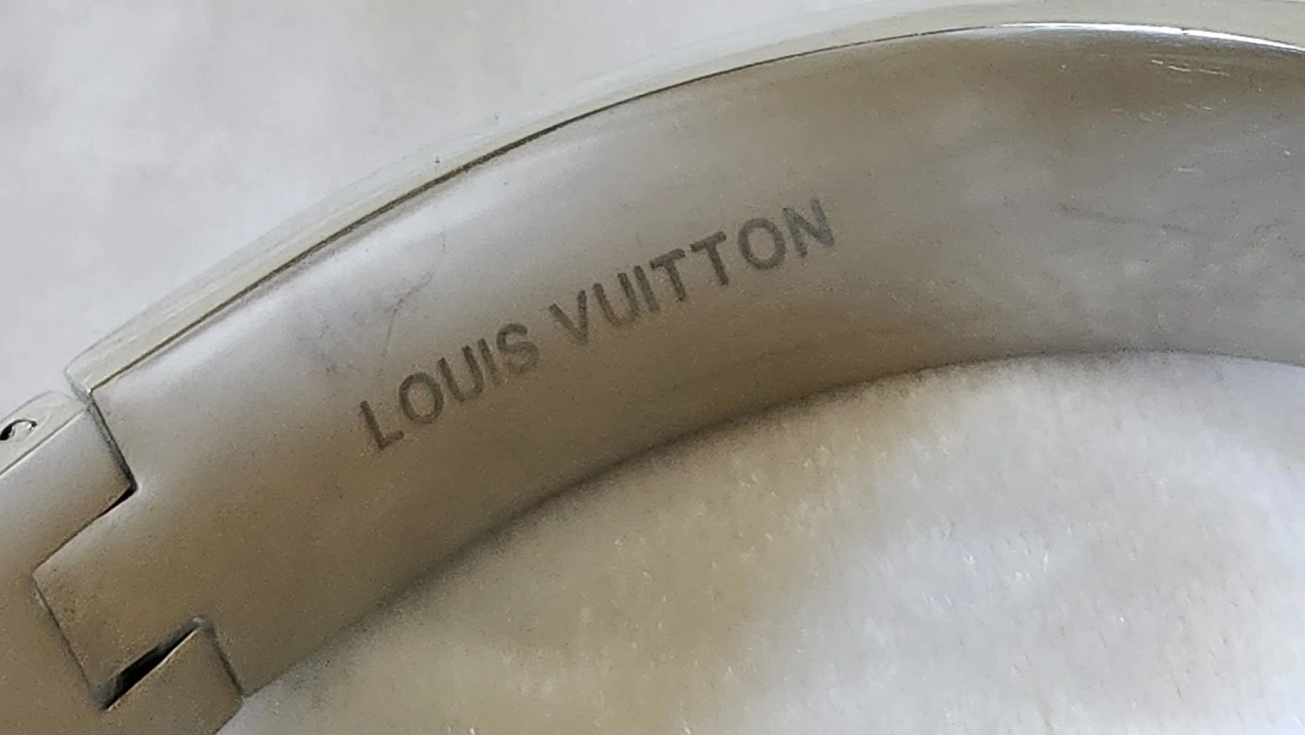 Louis Vuitton Bracelet 10.jpg