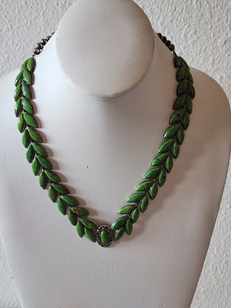 Carved Green Tuquoise Necklace 15.jpg