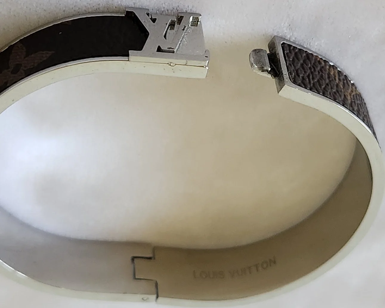 Louis Vuitton Bracelet 12.jpg