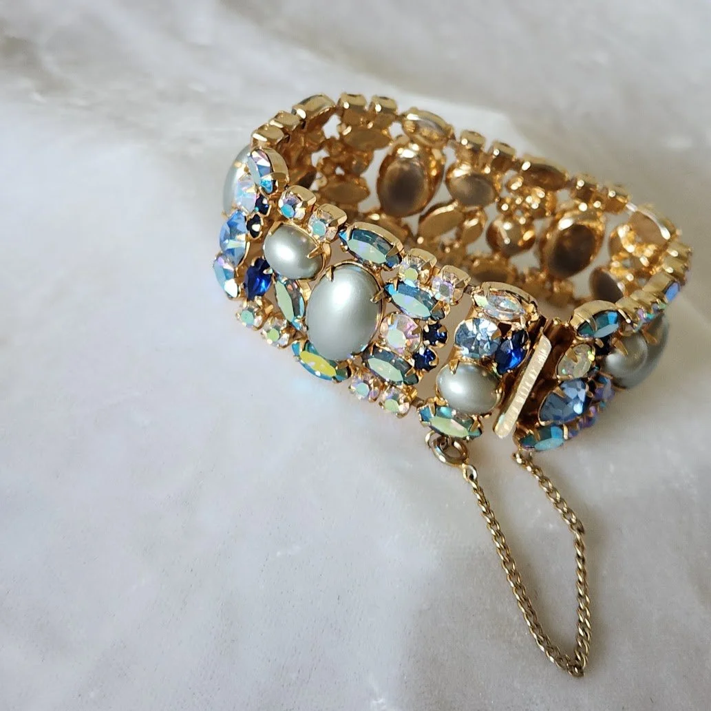 Blue AB & Faux Blue Pearls Bracelet 14.jpg