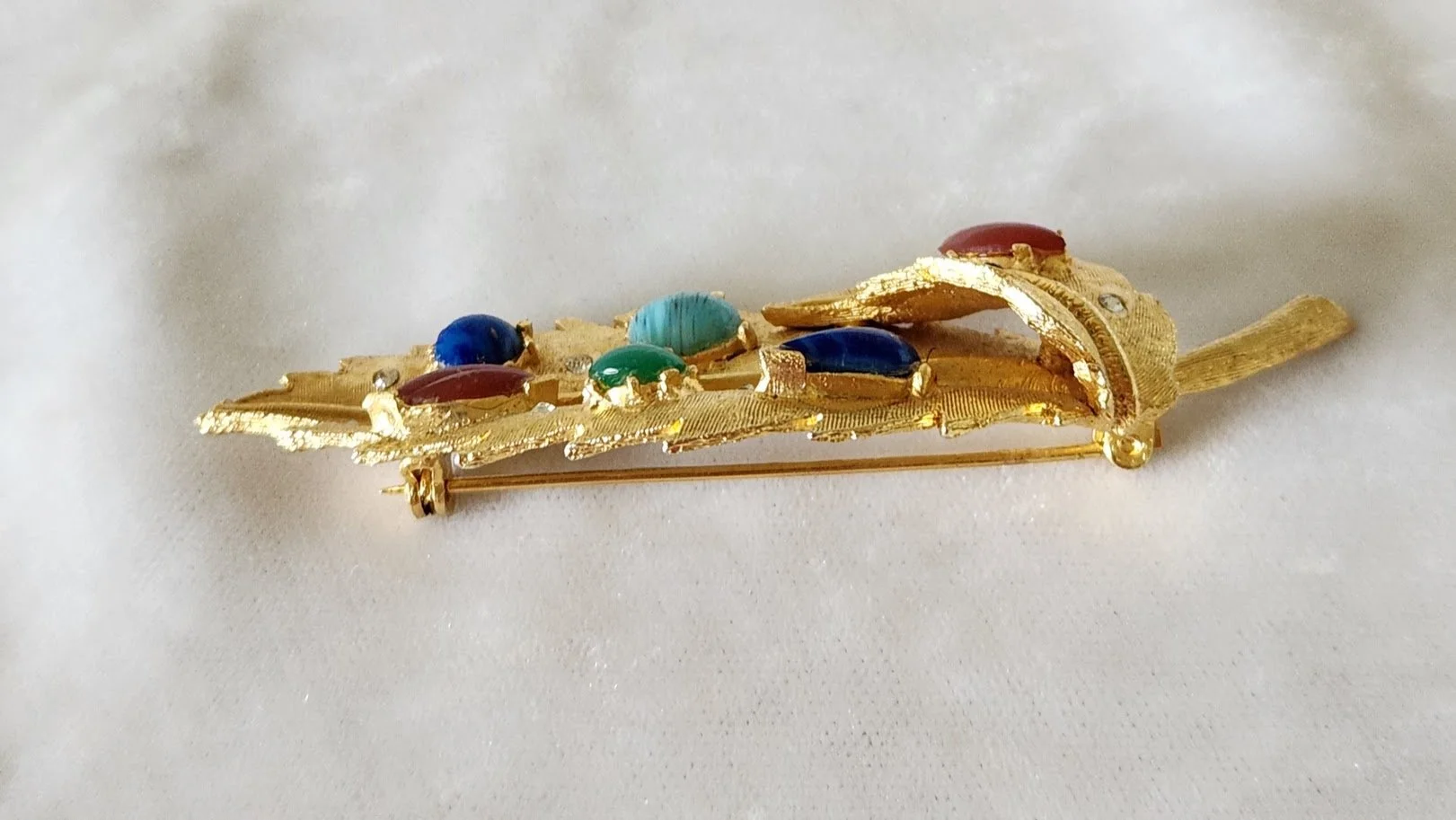 Faux Gems Leaf Brooch 3.jpg