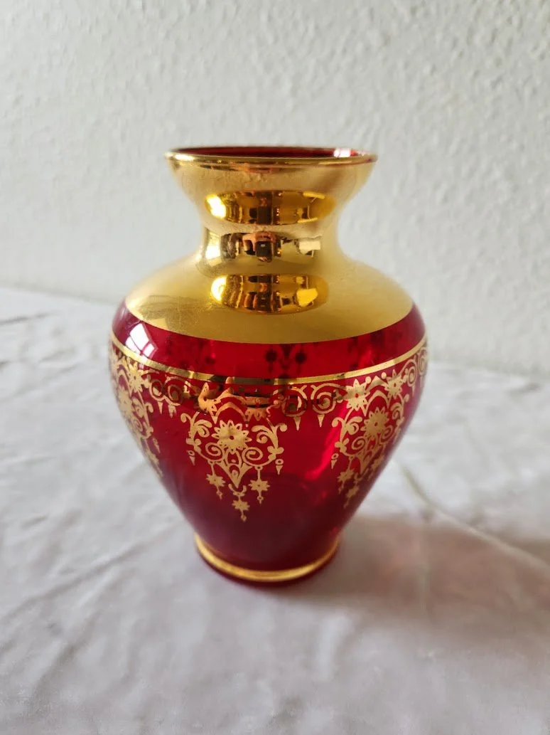 Ruby Glass Vase 2.jpg