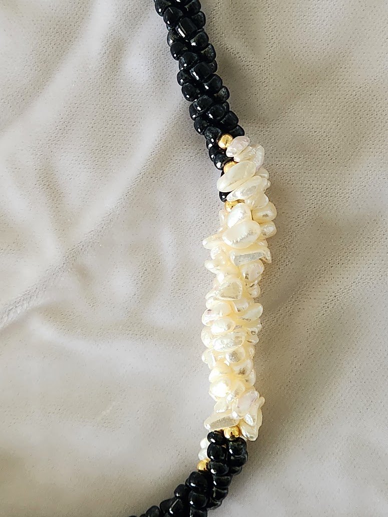Freshwater Pearls & Black Beads Necklace 3.jpg