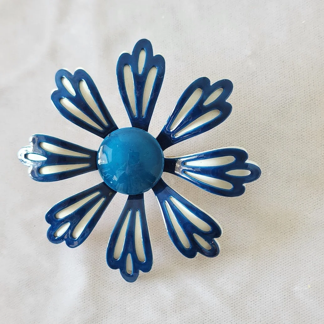 Blue White Flower Power Brooch 1.jpg