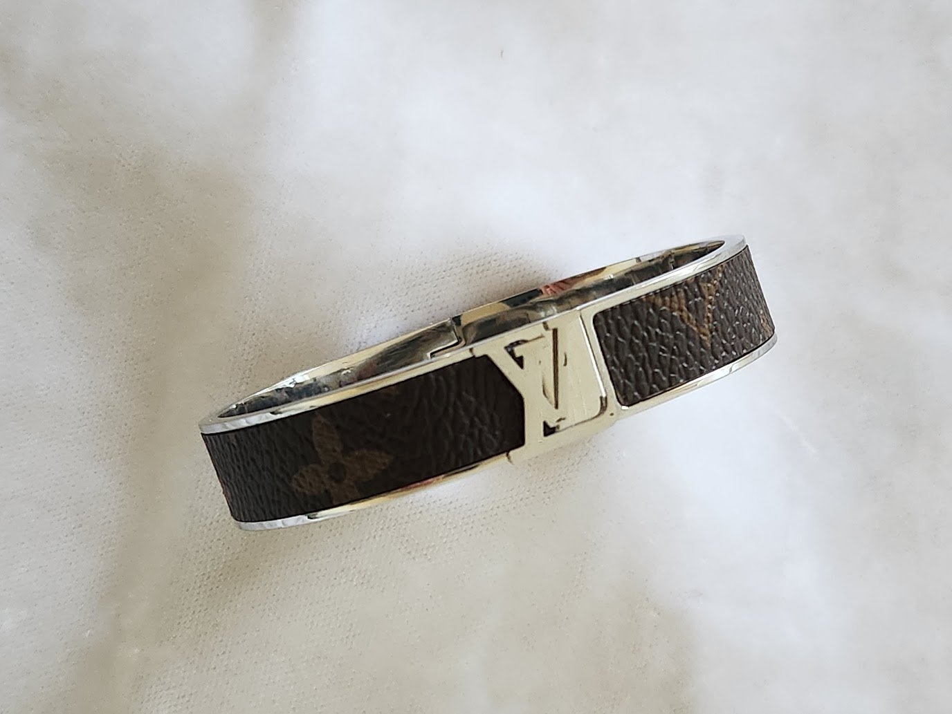 Louis Vuitton Bracelet 17.jpg