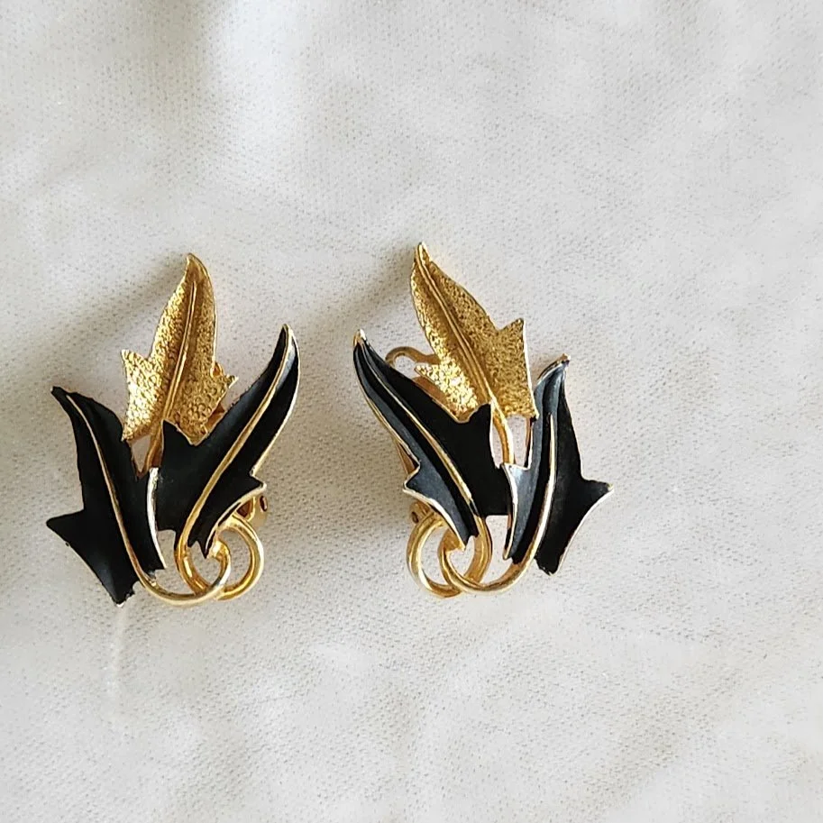 Mode Art Leaf Earrings 12.jpg