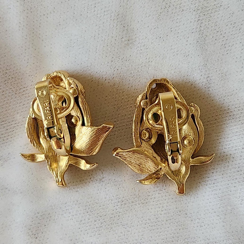 Trifari Rose Earrings 5.jpg