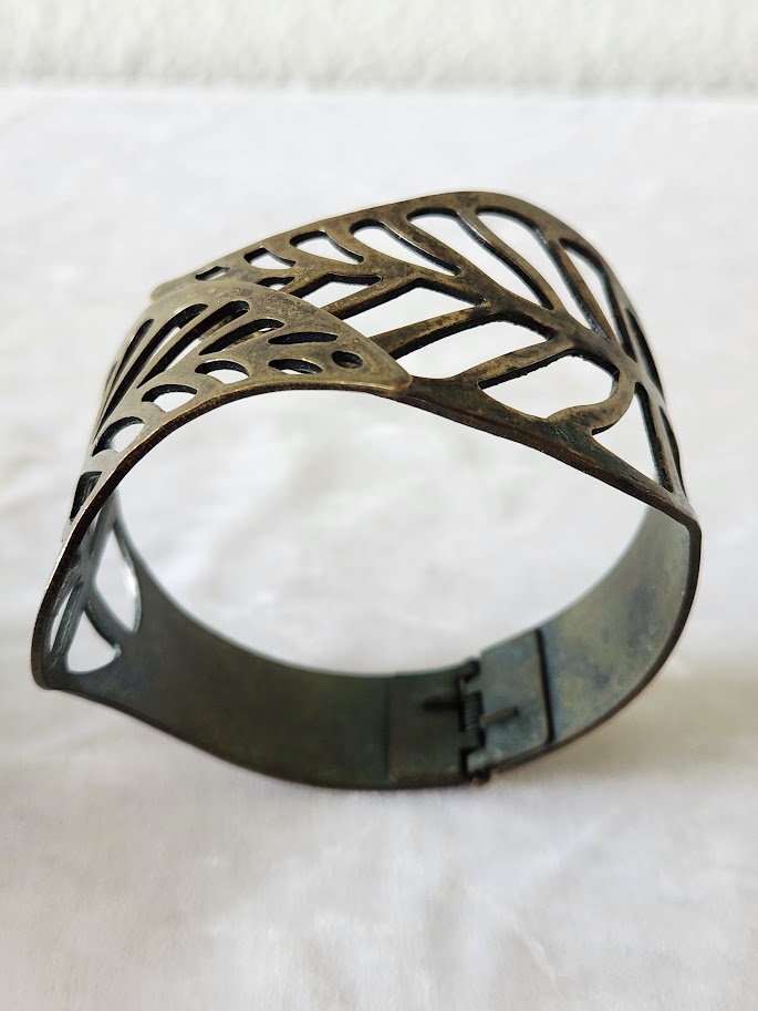 Leaf Wrap Bracelet 2.jpg