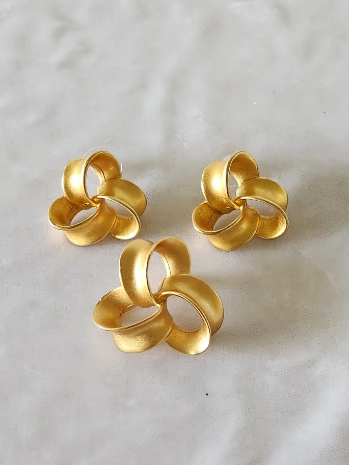 Anne Klein Loop Brooch 11.jpg