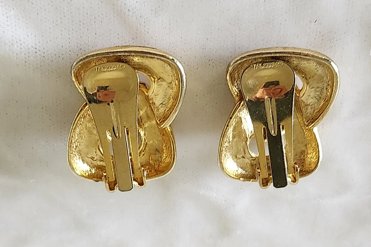 Interlocking D Shape Earrings 6.jpg