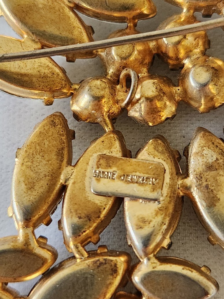 Garne RS Brooch 11.jpg