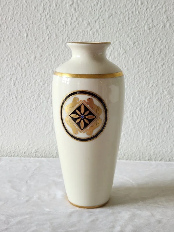 Cartier Vase 9.jpg