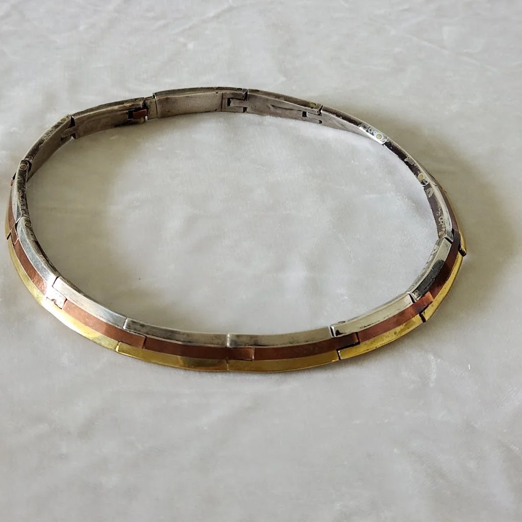 Los Castillo Choker 10.jpg