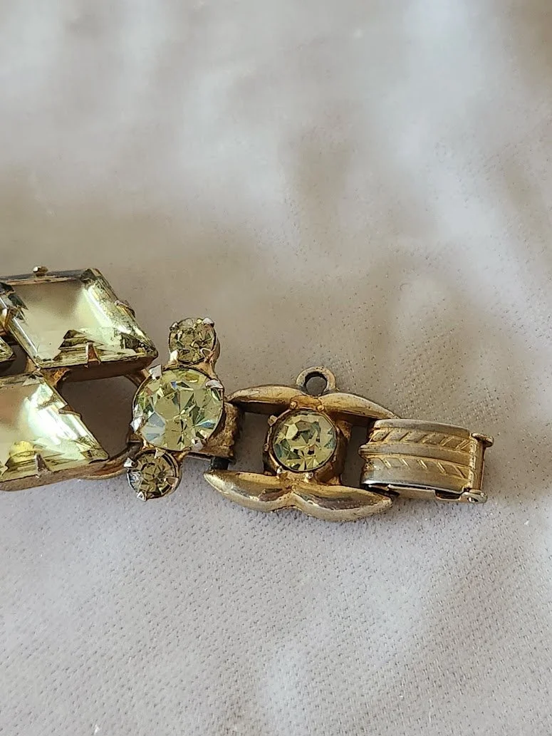 D&E Jonquil Frosted Yellow RS Bracelet 12.jpg