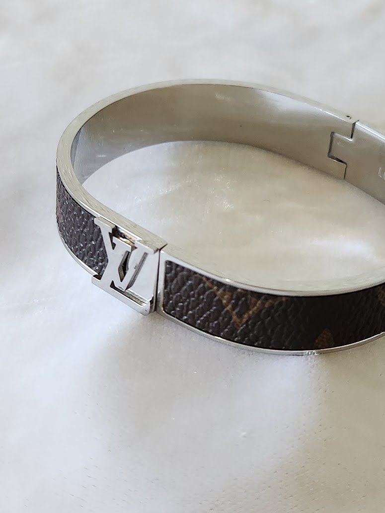 Louis Vuitton Bracelet 8.jpg