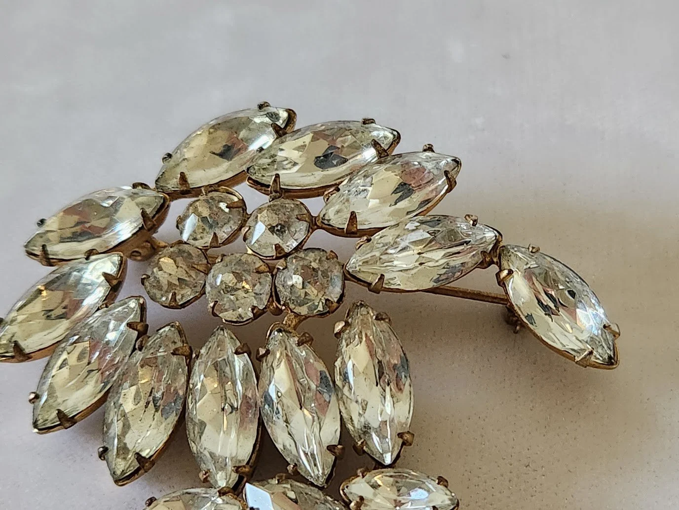 Garne RS Brooch 7.jpg