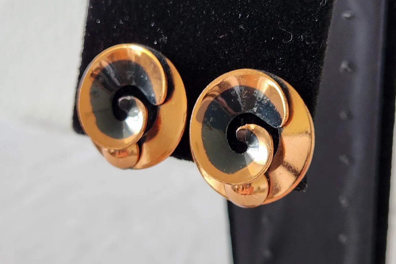 Renoir Swirl Earrings 6.jpg