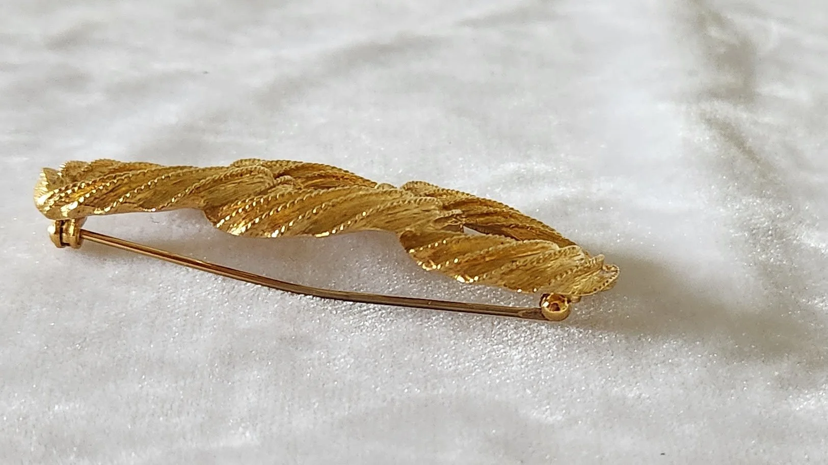 Napier Textured Gold Loops Brooch 4.jpg
