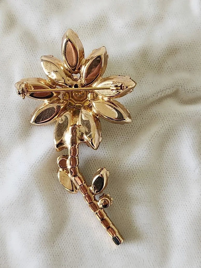 D&E Yellow Flower Brooch 4.jpg