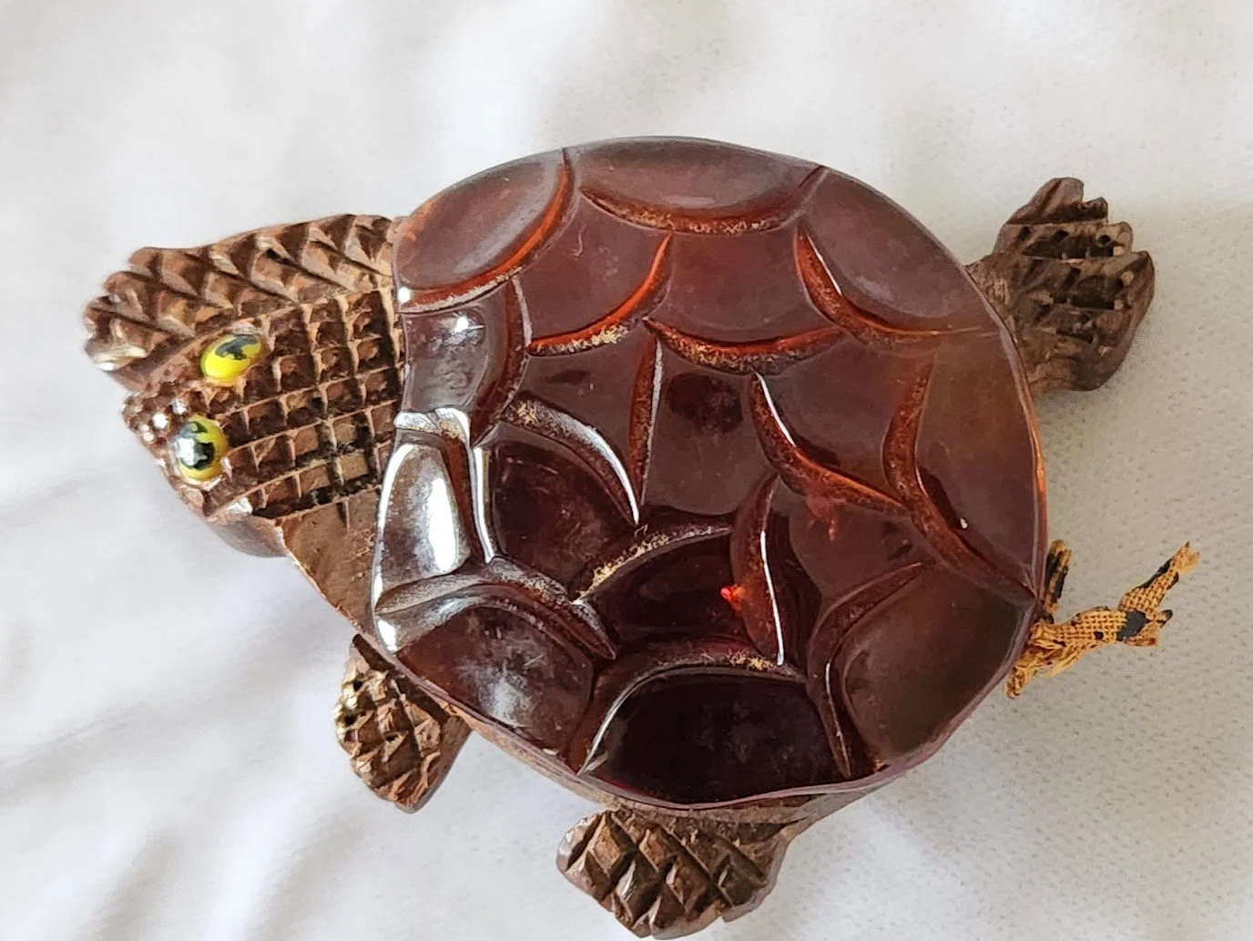 Bakelite & Wood Turtle Brooch 1.jpg