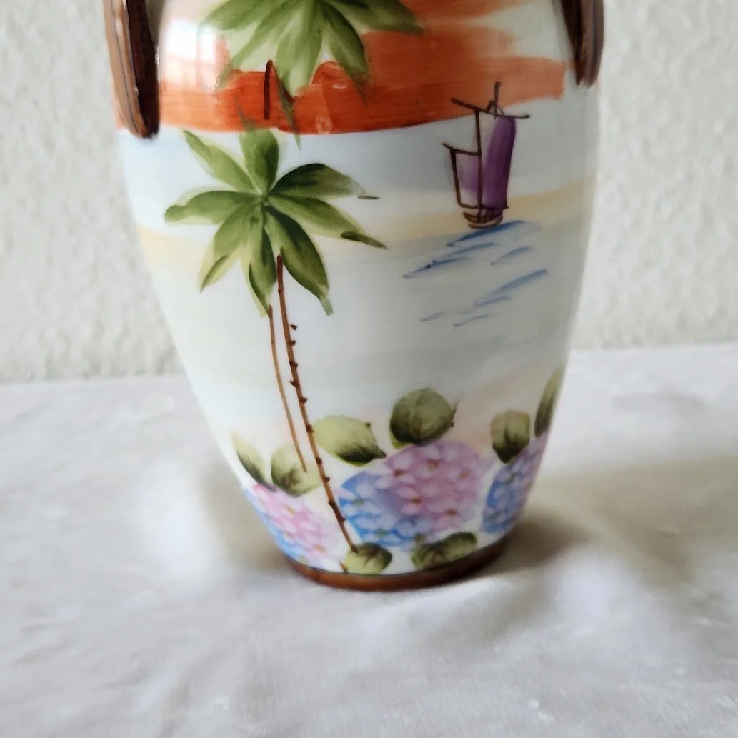 Japanese Vase 8.jpg