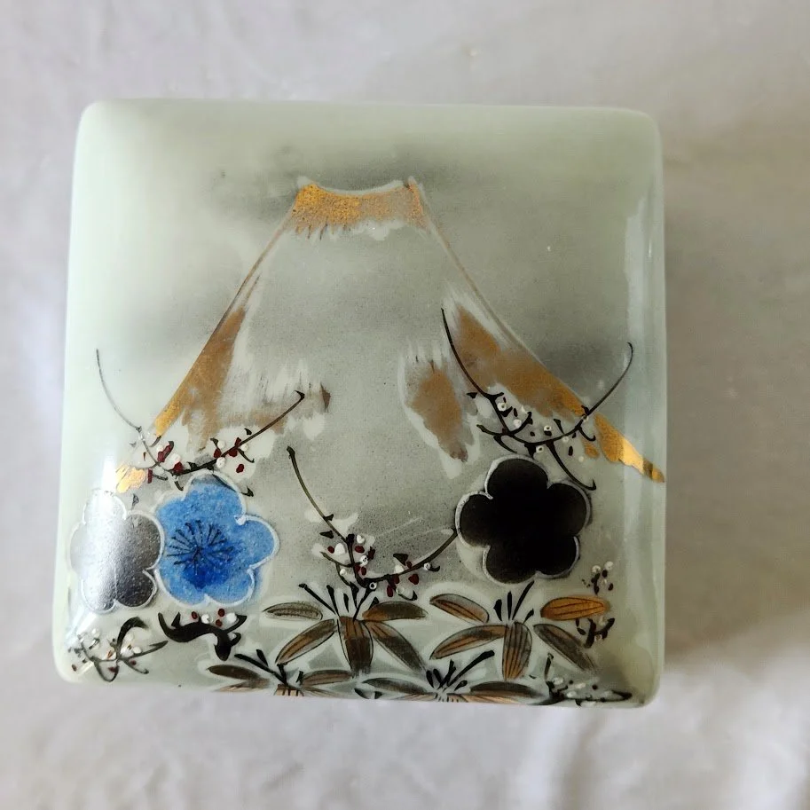 Japanese Incense Box 12.jpg