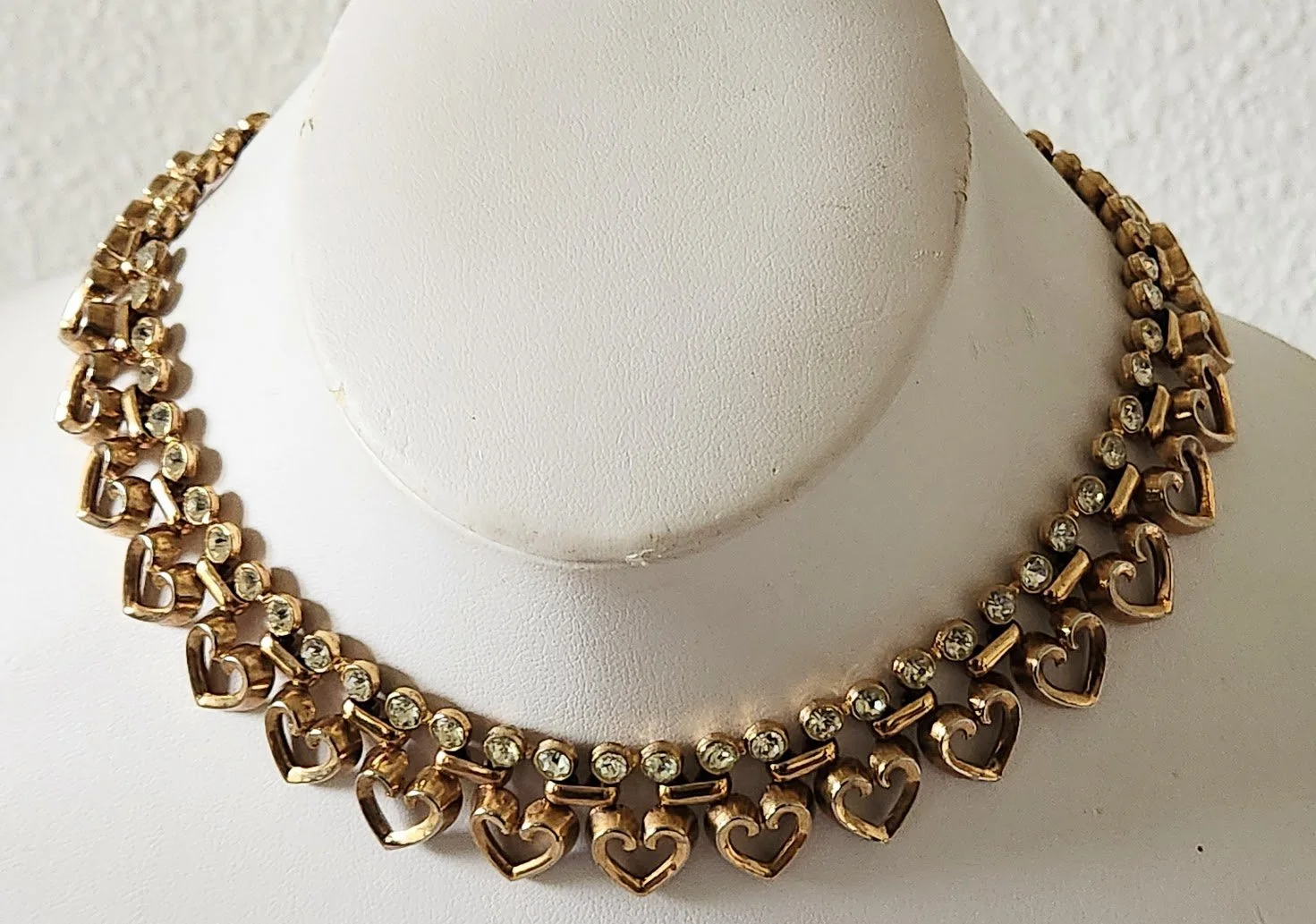 Trifari Hearts Choker Necklace 1.jpg