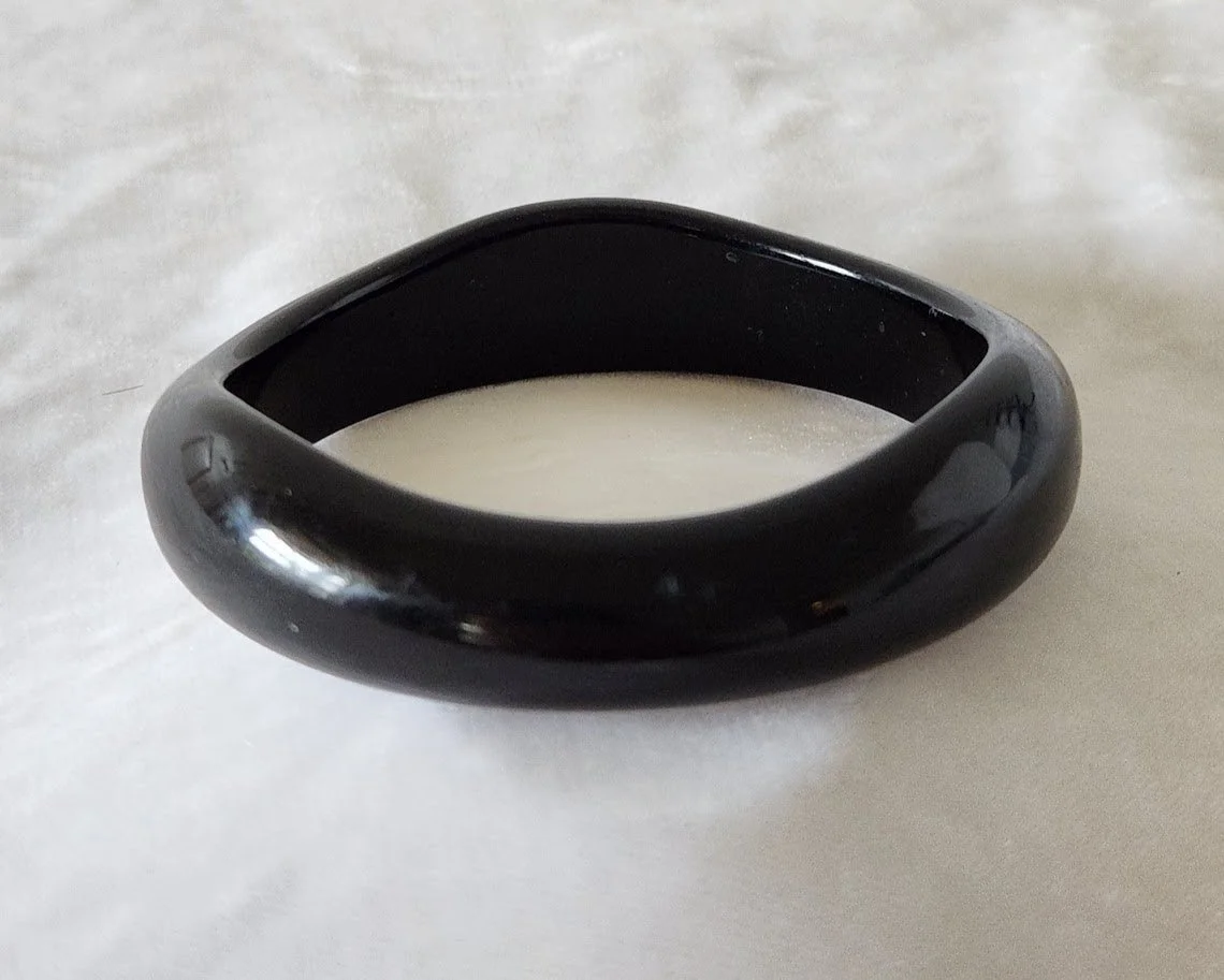 Black Plastic Bracelet 4.jpg