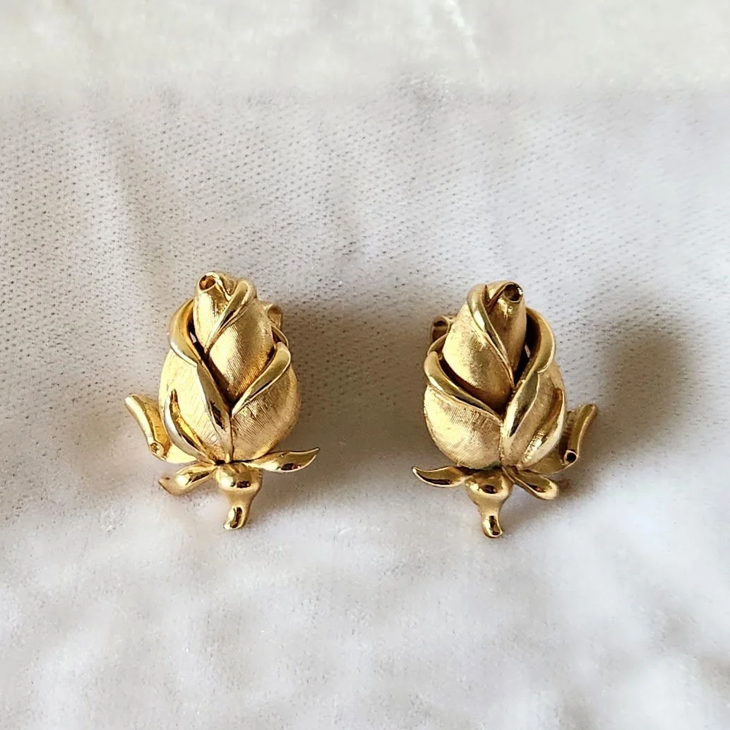 Trifari Rose Earrings 1.jpg