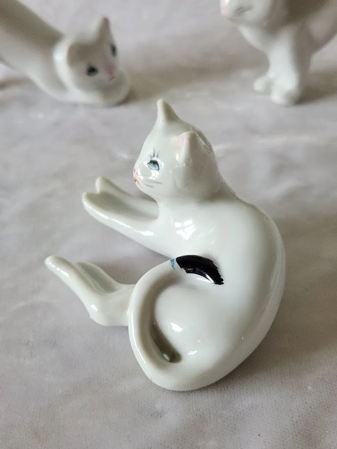 Three Cats 14.jpg