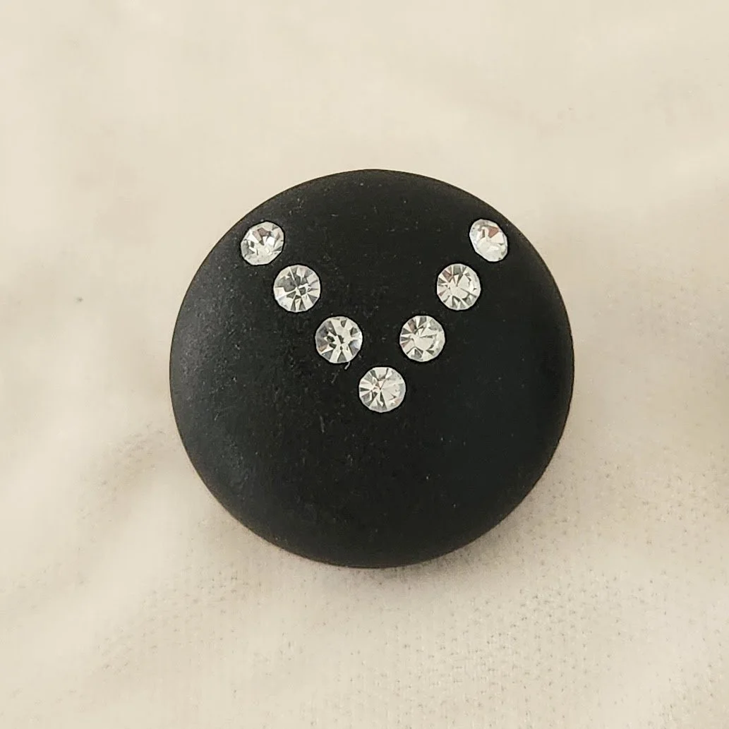 RS V Black Earrings 2.jpg