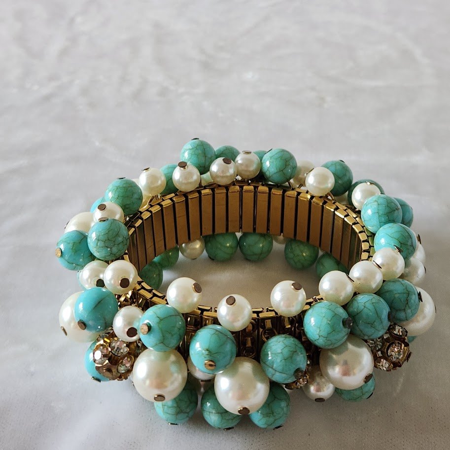 Turquoise Bead Cha Cha Bracelet.jpg