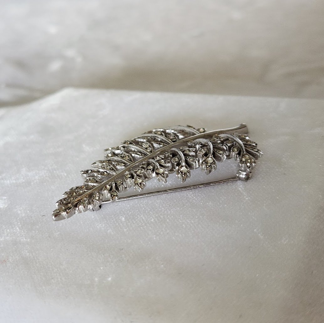 Trifari Silver Fern Brooch 17.jpg