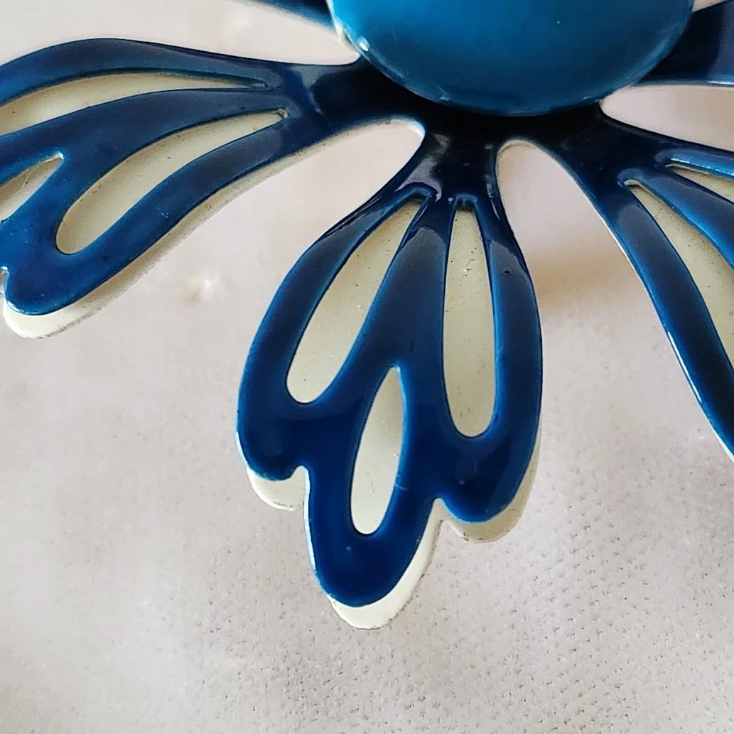 Blue White Flower Power Brooch 14.jpg