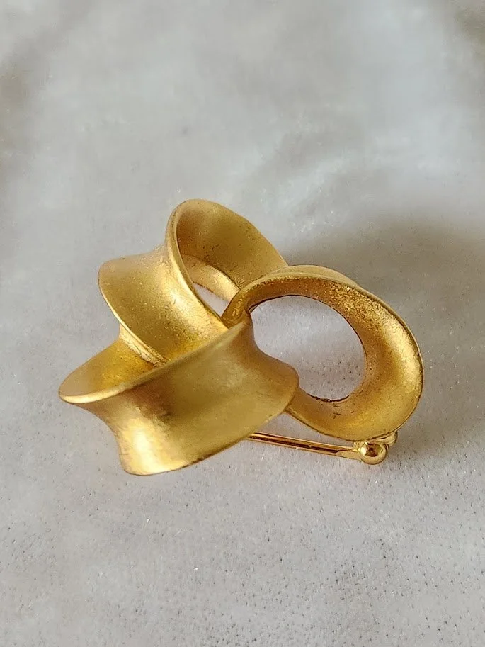 Anne Klein Loop Brooch 6.jpg