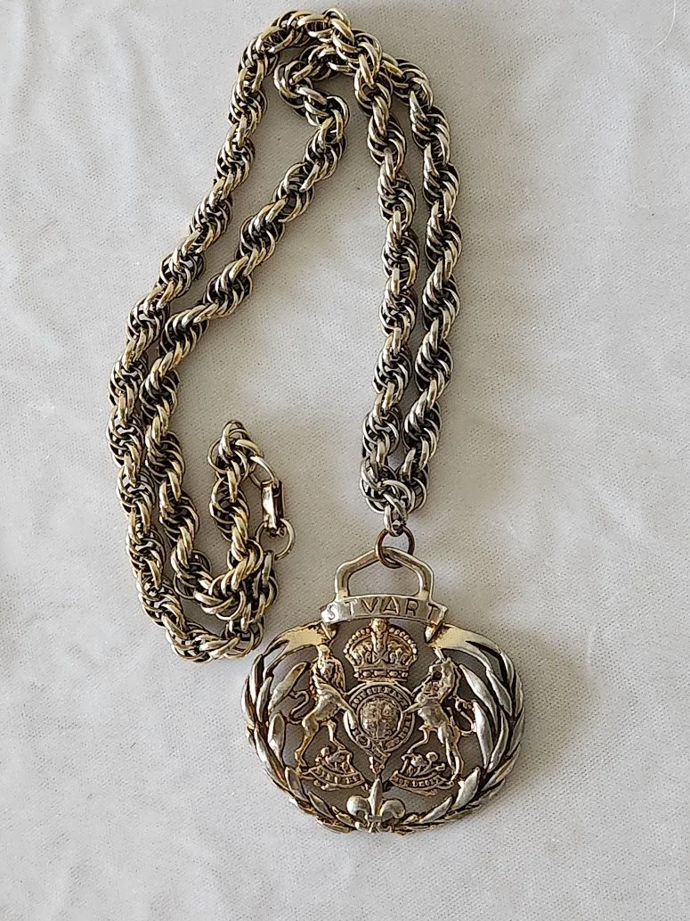 Stuart Pendant Necklace 1.jpg