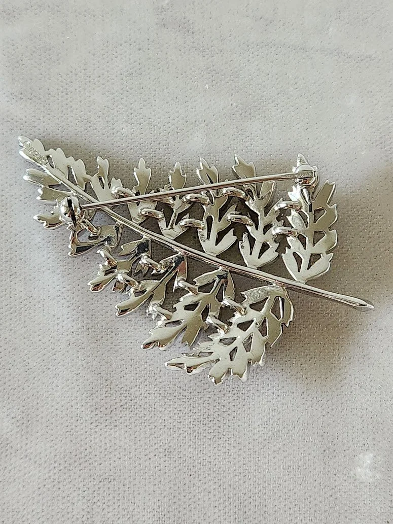 Trifari Silver Fern Brooch 12.jpg