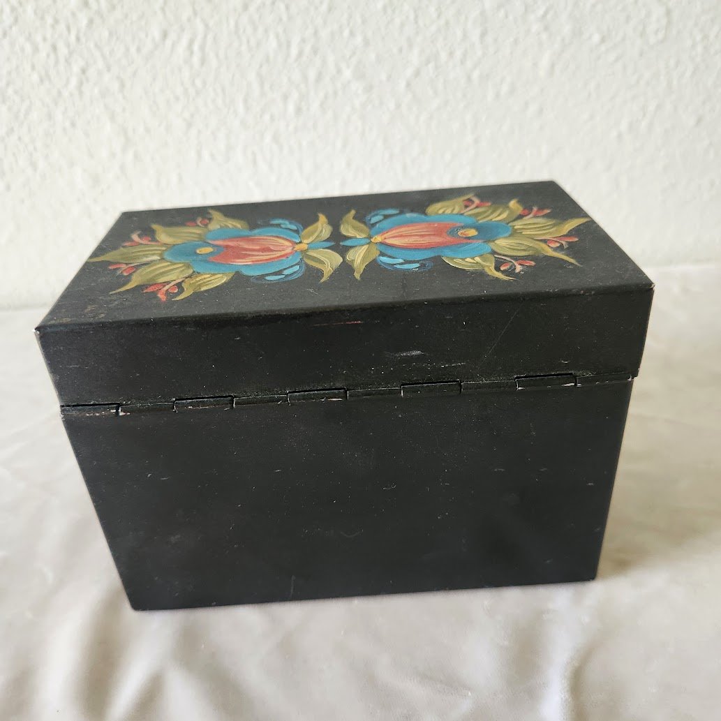 Toleware Recipe Box 7.jpg