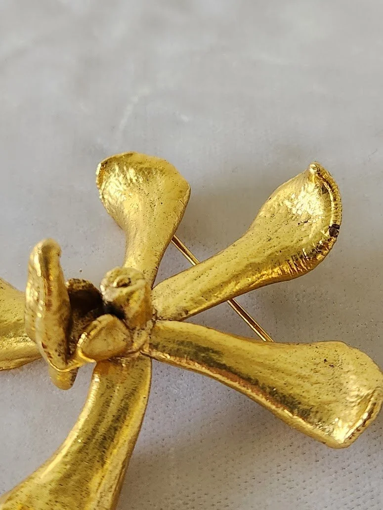 Risis Orchid Brooch 5.jpg